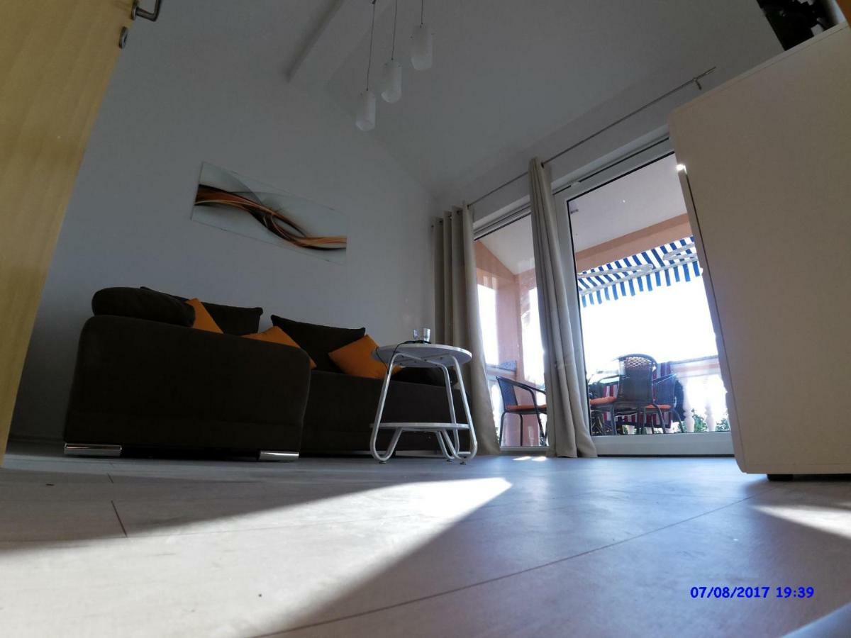 Apartment Poleti Malinska Esterno foto