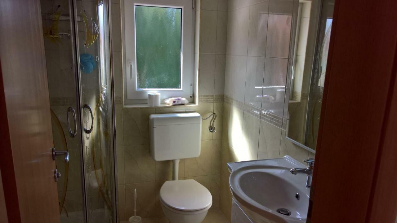 Apartment Poleti Malinska Esterno foto